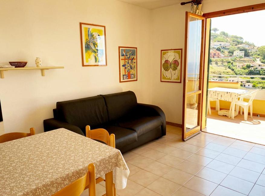 Capoliveri Appartamento Panoramico Con Terrazzo מראה חיצוני תמונה
